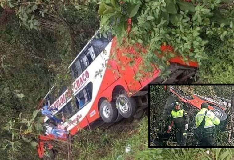 Suben a 20 los fallecidos en accidente de un bus en la ruta Cochabamba -Santa Cruz