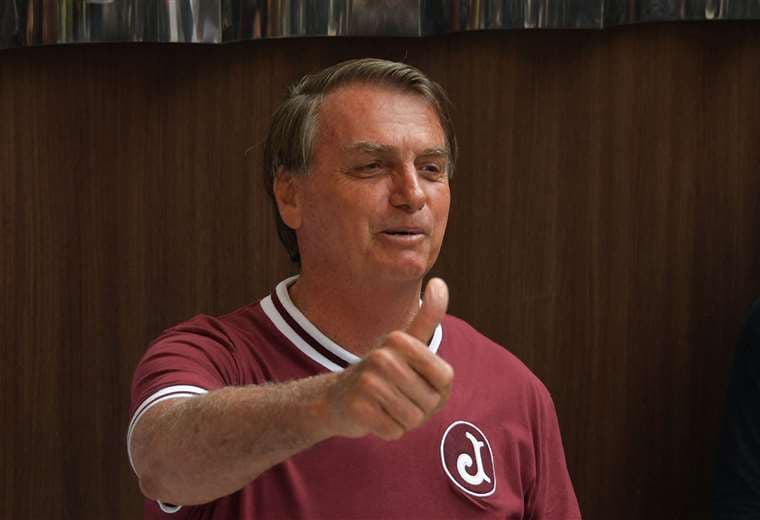 Expresidente Bolsonaro es internado en Sao Paulo para exámenes de rutina