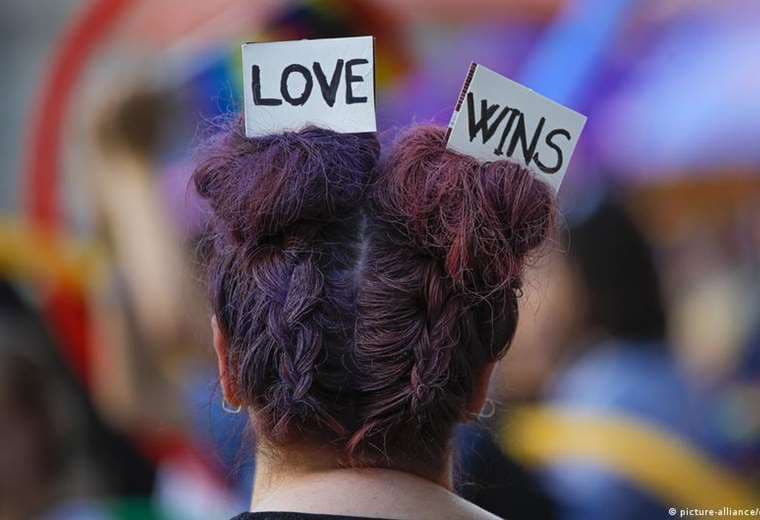 Brasil equipara la homotransfobia con la injuria racial