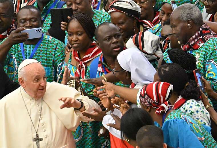 El papa lamenta "actitud reaccionaria" en Iglesia de EEUU