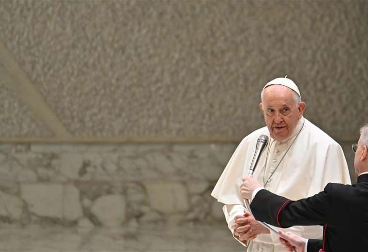 El papa exalta la herencia de "la gran Rusia" y Ucrania se indigna