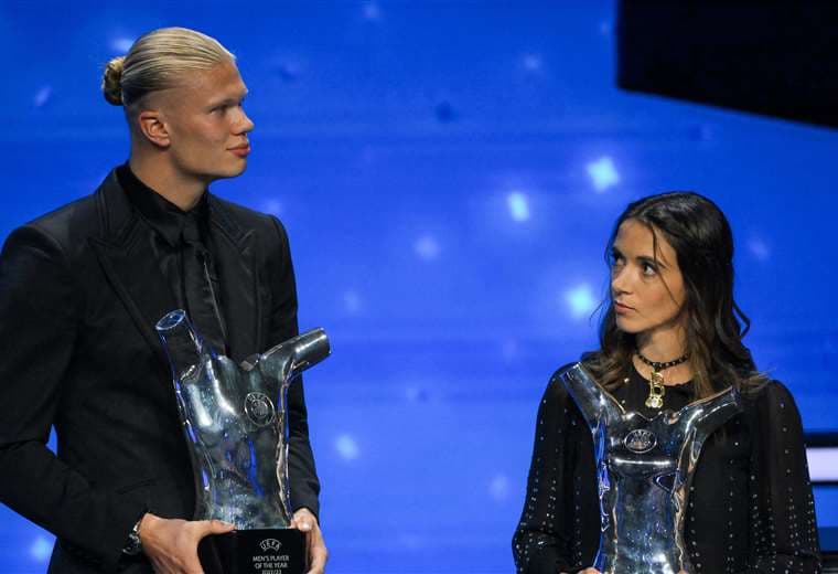 Erling Haaland y Aitana Bonmatí triunfan en los premios de la UEFA