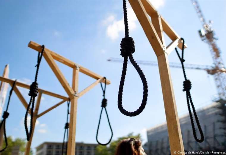 Irán ejecuta a cinco presos condenados por violación en plena oleada de ahorcamientos