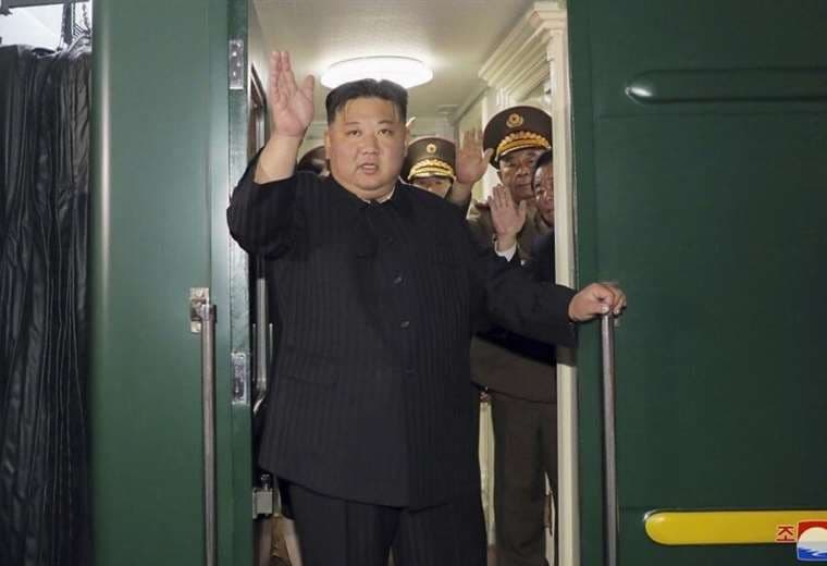 Kim Jong-un llega en su tren blindado a Rusia para abordar ‘temas sensibles’ con Putin