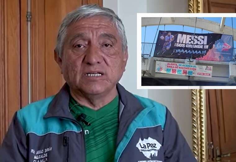 Tras ola de críticas, alcalde de La Paz pide perdón por las vallas de bienvenida a la Selección Argentina 