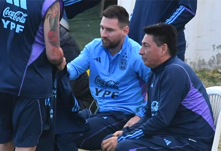 Messi no se entrenó con sus compañeros en Achumani. Foto. APG 