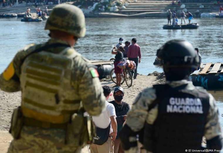 México: culpan a 11 policías por asesinato de 17 migrantes