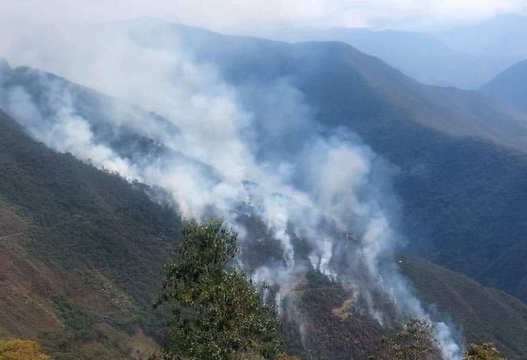Incendio en el parque nacional Cotapata. Foto: Alcaldía de Coroico. 