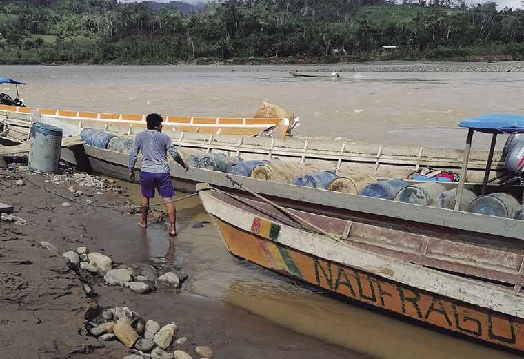 Indígenas piden control en ríos amazónicos