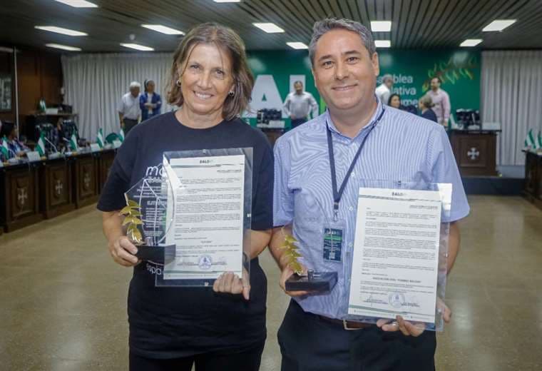 Ejti Stih y Fonbec Bolivia, dos galardonados por la Asamblea Legislativa Departamental