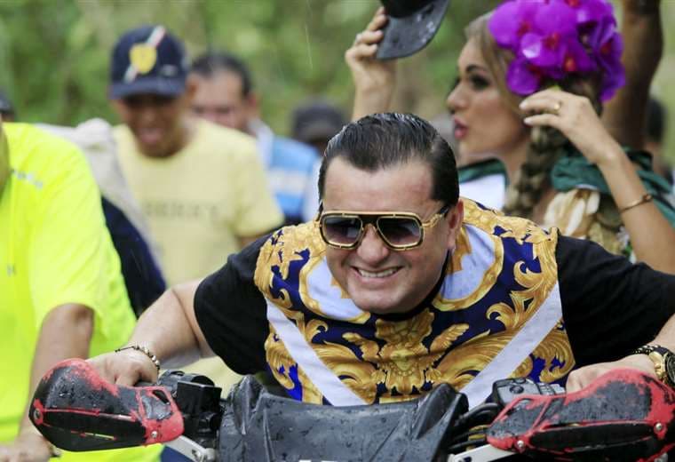 El alcalde Jhonny Fernández cuenta quién lo viste, cuál es su marca de ropa favorita y si va al gym