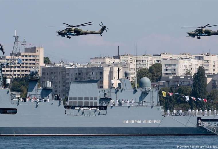 Ucrania bombardea cuartel general de flota rusa en Crimea