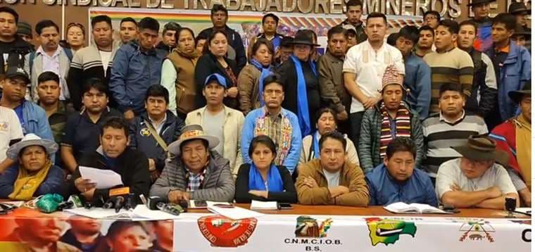 El pacto de unidad afín a Evo Morales