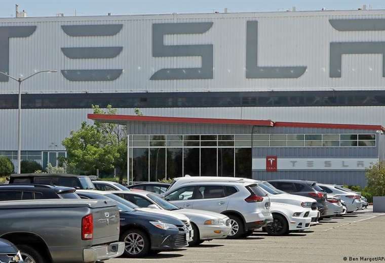Tesla demandada por racismo "generalizado" en California