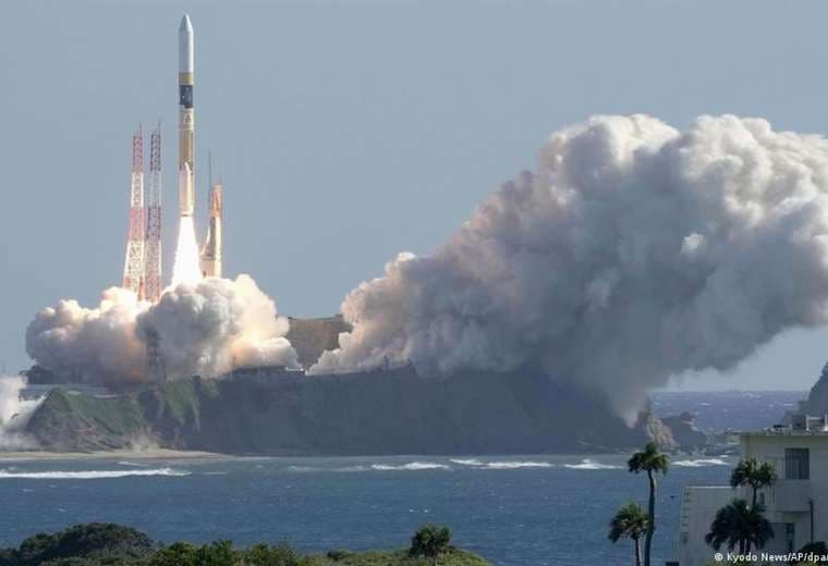 Japón lanza misión espacial para intentar alunizaje