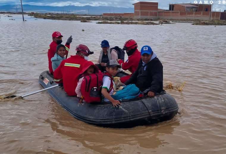 Las lluvias no dan tregua; 
en Oruro hay evacuados y 100 familias damnificadas
