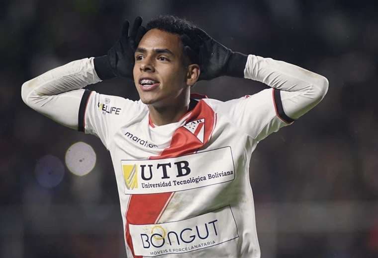 Moisés Paniagua se convirtió en el segundo jugador más joven en marcar en Libertadores 