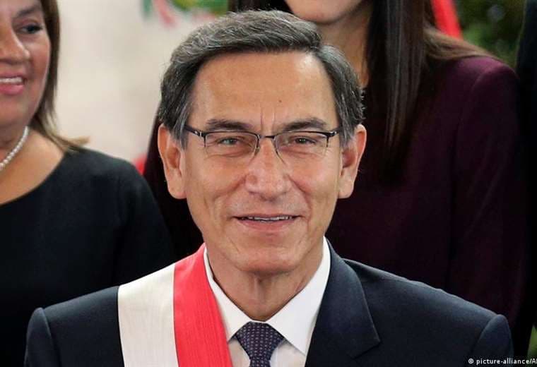 Fiscalía de Perú investiga a Martín Vizcarra por presunta corrupción