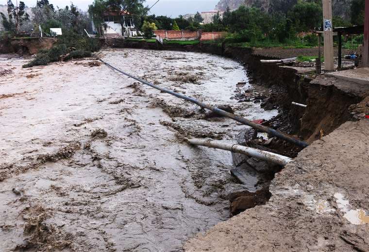 Se elevan a 40 las víctimas relacionadas con el desastre por lluvias