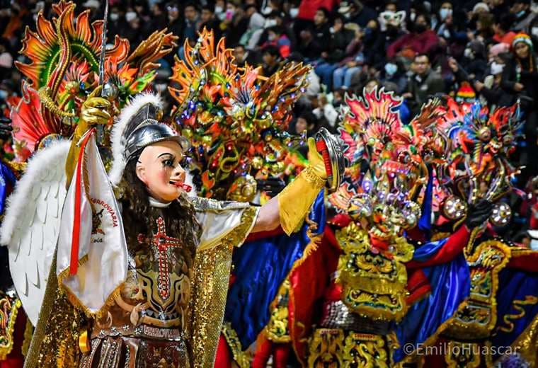 Oruro se prepara para el Carnaval 2024: 50.000 bailarines y 20.000 músicos llenarán las calles de alegría