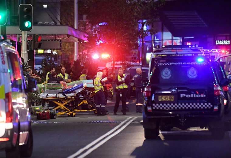 Australia: mueren seis personas tras ataque con arma blanca en un centro comercial en Sídney