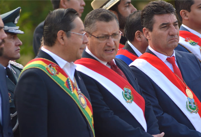 Luis Arce y autoridades de Tarija se reencuentran con escasa afinidad en la efeméride departamental