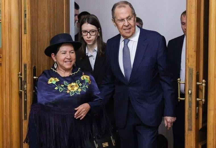 Bolivia recibe apoyo de Rusia para integrar los BRICS, pero le preocupa el papel de la OTAN en Sudamérica 