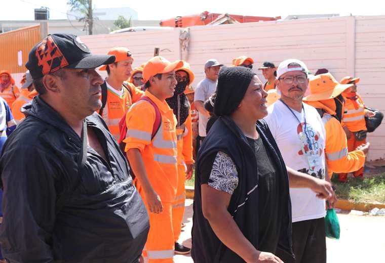 Trabajadores de aseo urbano inician un paro de 72 horas y advierten con bloquear el vertedero
