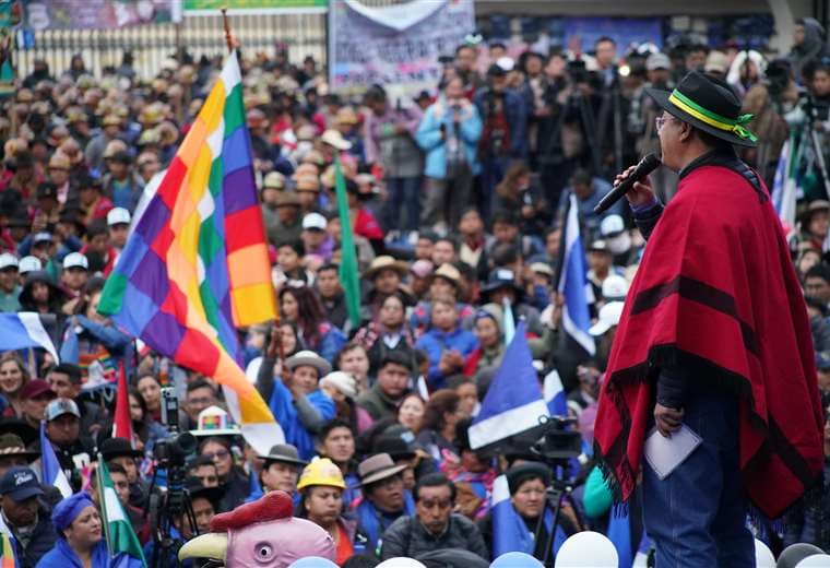 Arce abre el Congreso de El Alto con un llamado para “refundar” al MAS